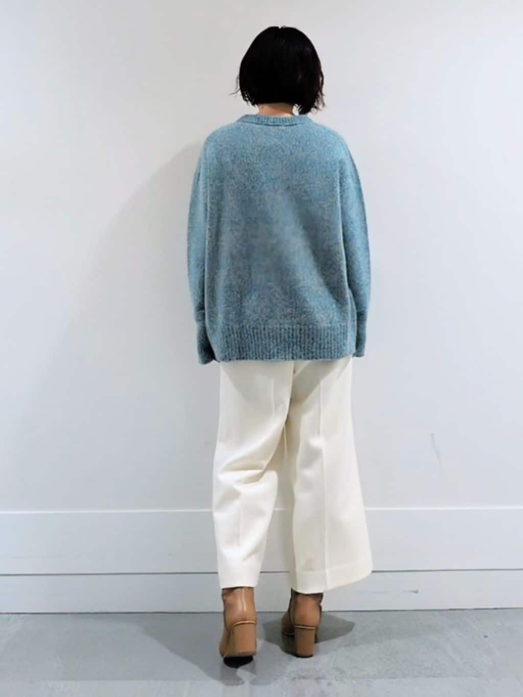 ミズタさんの「UNTITLED｜【ゆったり】三つ杢カラーニット」を使ったコーディネート
