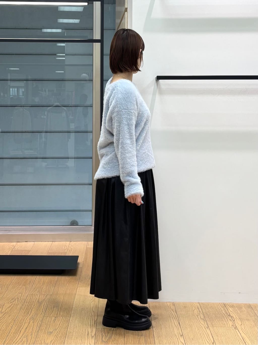 asamiさんの「INDIVI｜【洗える】エアリーシャギートップス」を使ったコーディネート
