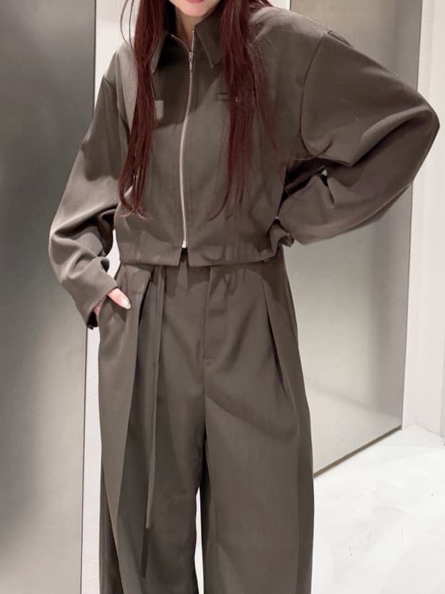 kanamiさんの「CODE A｜urban tailor wide trousers」を使ったコーディネート