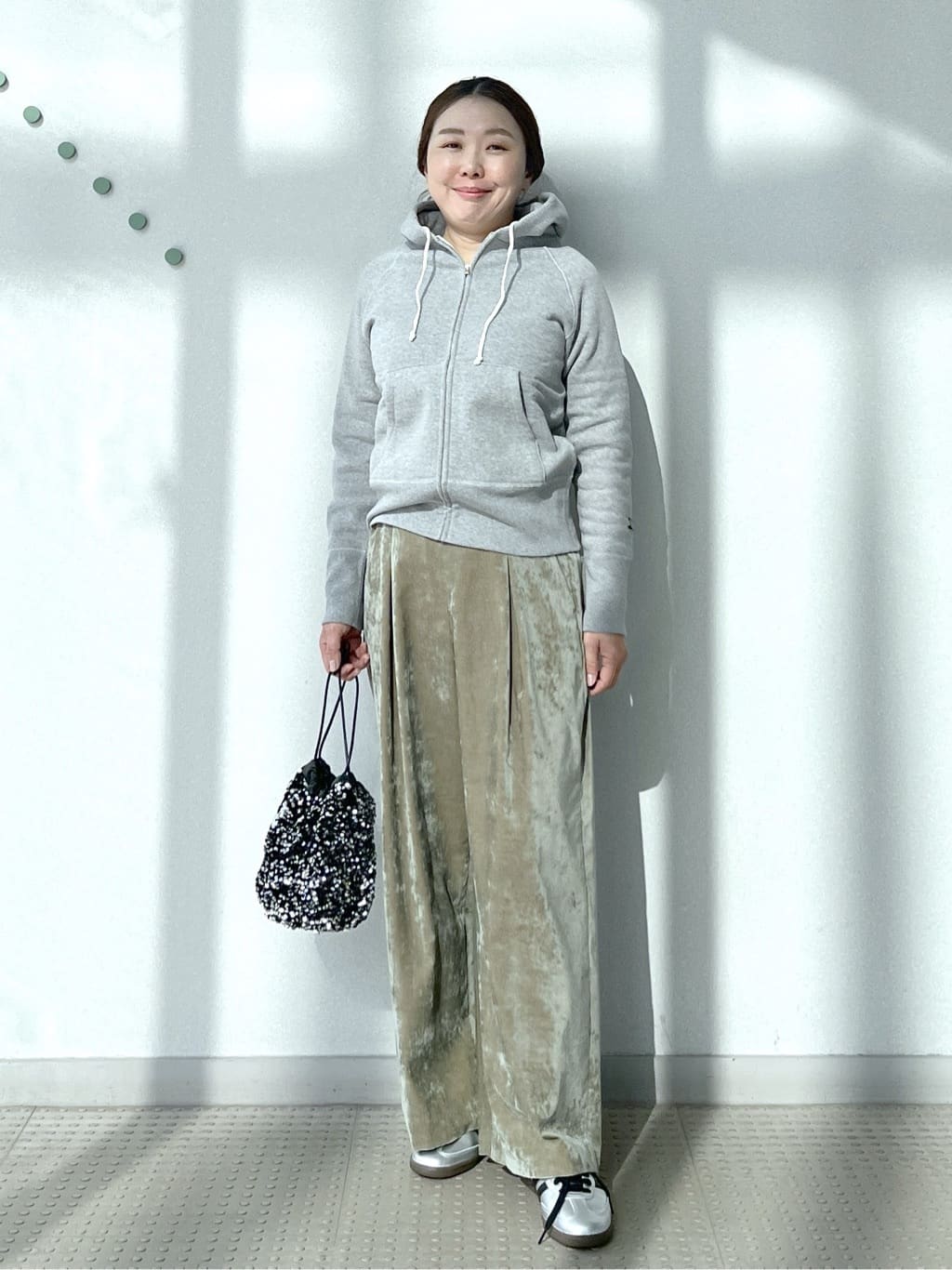 Soeさんの「DRESSTERIOR｜デキシー吊裏毛ジップアップパーカ」を使ったコーディネート