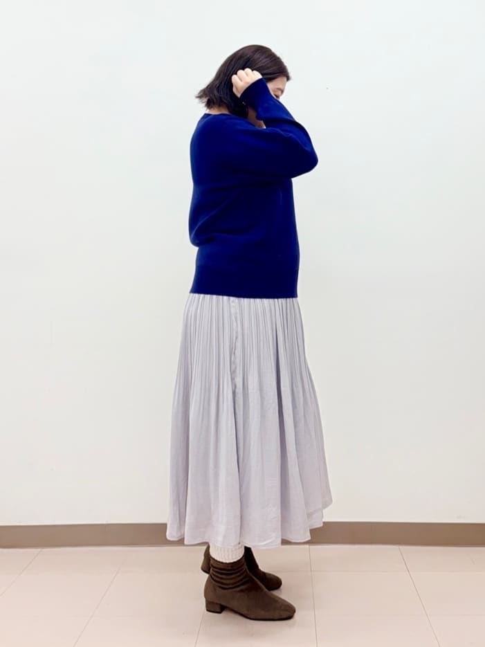 haruさんの「SHOO･LA･RUE｜【洗濯機可/S-LL】もちもちタッチ スウェットライクロゴニット」を使ったコーディネート