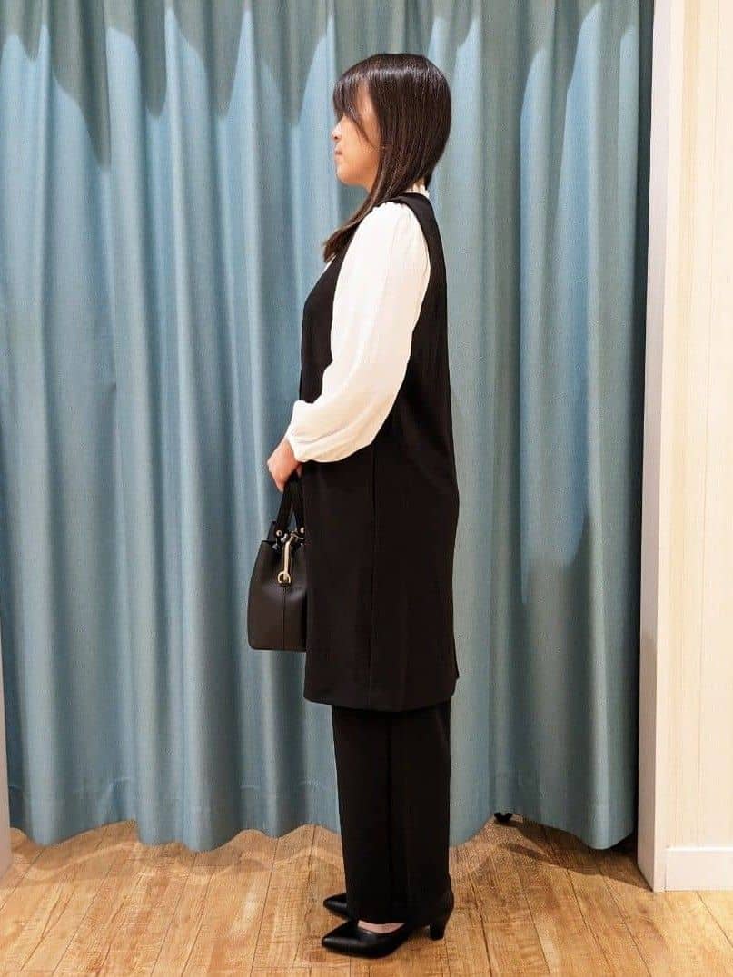 Miさんの「SHOO･LA･RUE｜【洗濯機可/セットアップ可/S-3L】きちんと楽に。カットジョーゼット ロングジレ」を使ったコーディネート