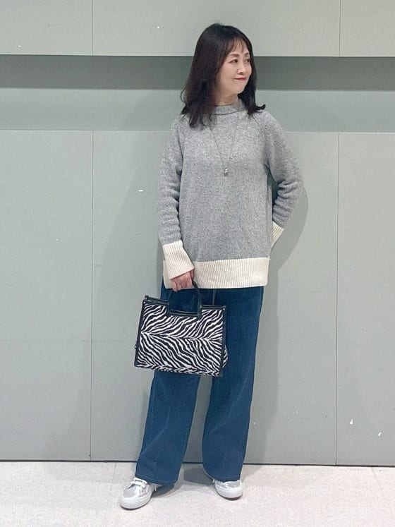 makiさんの「UNTITLED｜【重ね着もおすすめ/洗える】ウールカシミヤ クルーネックニット」を使ったコーディネート