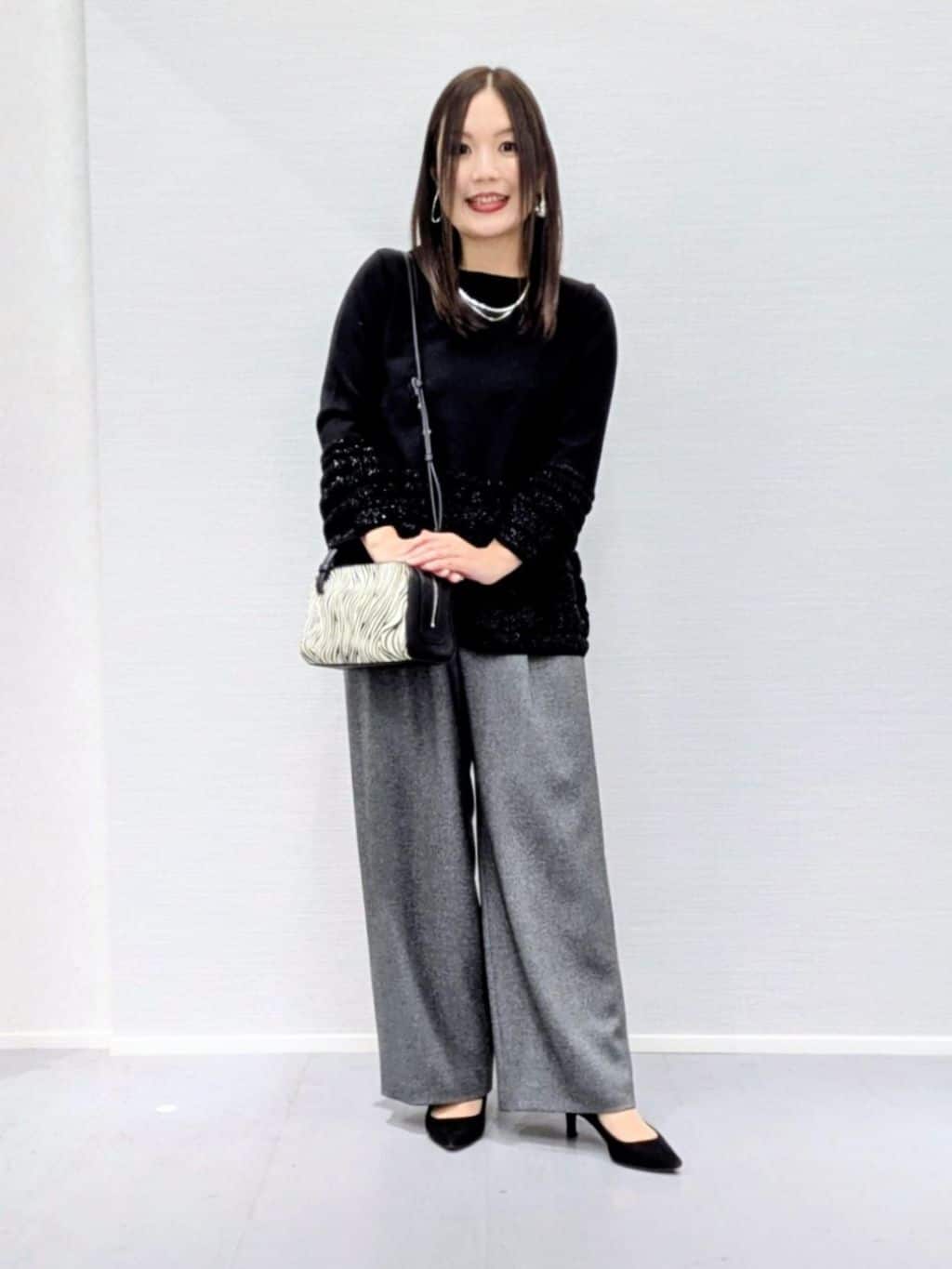 makkyさんの「UNTITLED｜【手洗い可】ラメフェザーデザイン ニットトップス」を使ったコーディネート