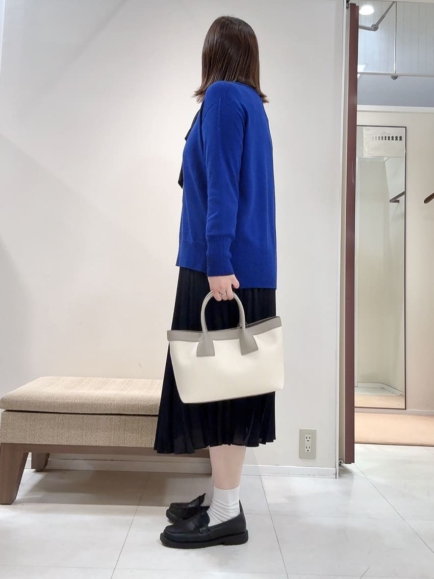 YUIさんの「UNTITLED｜【ロング丈/軽やか】テーラード　リバーコート」を使ったコーディネート