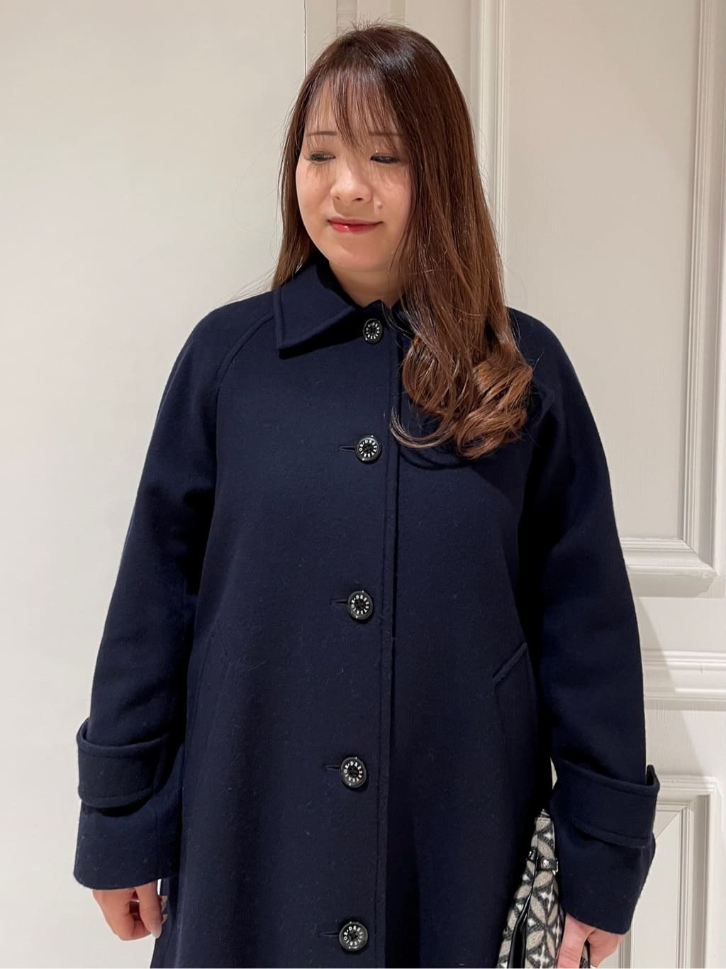 minowaさんの「DRESSTERIOR｜Super110sウールステンカラーコート」を使ったコーディネート