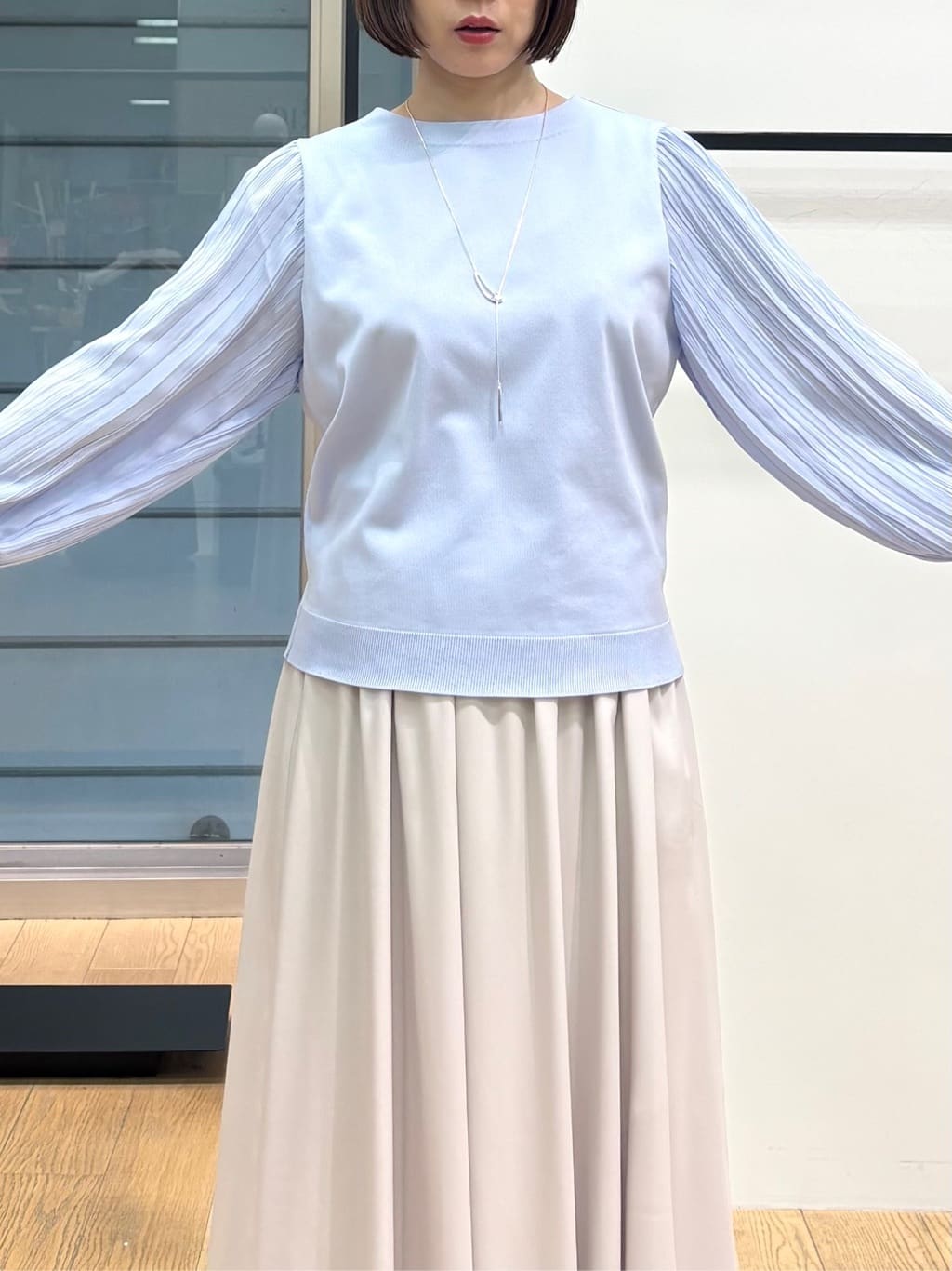asamiさんの「INDIVI｜【洗える／華やか】袖プリーツニット」を使ったコーディネート