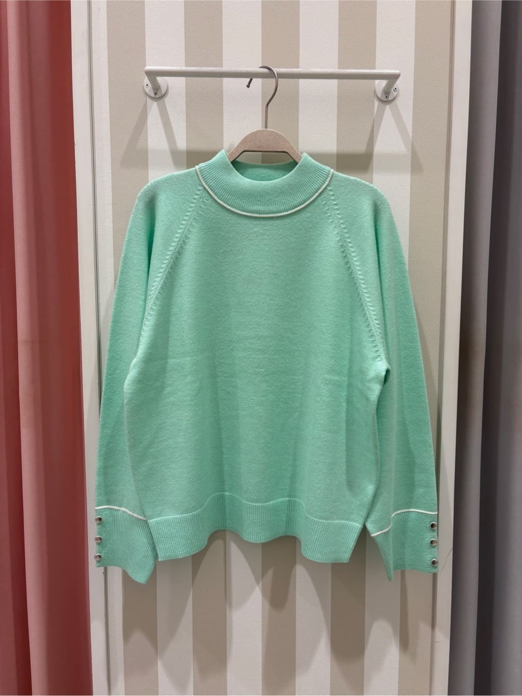 Lunaさんの「SHOO･LA･RUE｜【軽量/高レビュー】見た目よりもたっぷり入る ふわっと軽い3層ショルダー」を使ったコーディネート