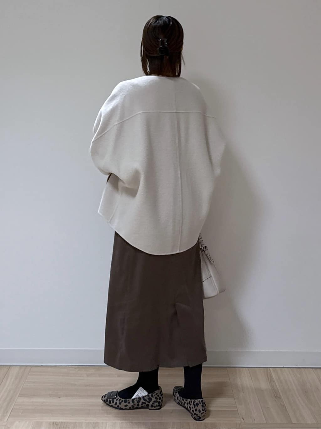 amiさんの「Reflect｜【すっきりシルエット】スエードライクジャンパースカ―ト」を使ったコーディネート