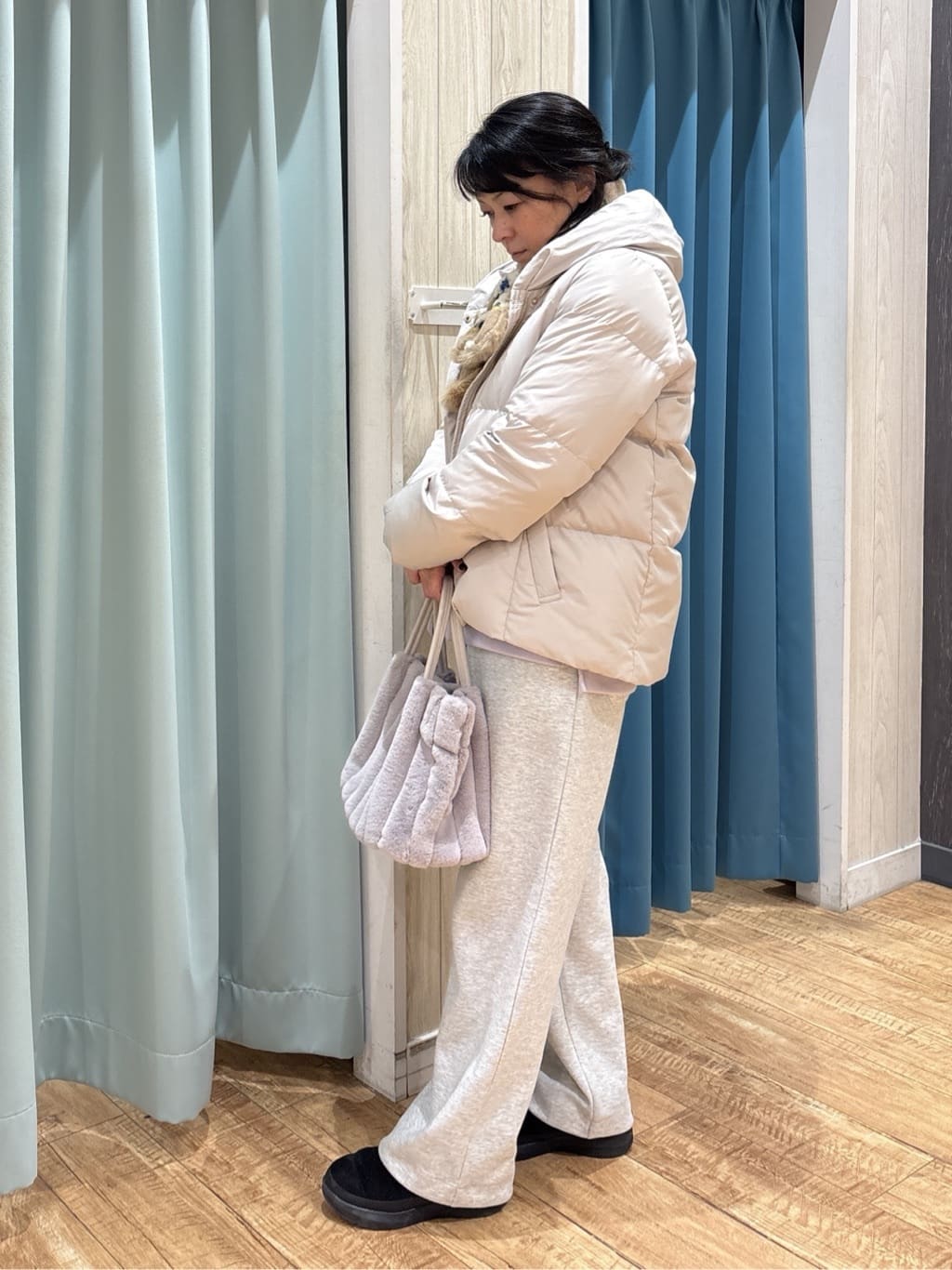 わかさんの「SHOO･LA･RUE｜【撥水/洗える】ショートフーディーダウン」を使ったコーディネート
