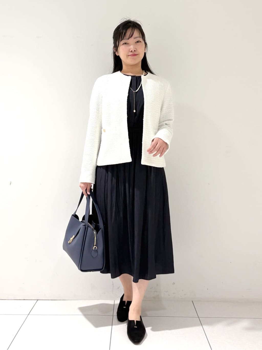 momokoさんの「INDIVI｜【セレモニー／洗える】ミックスツイードライトジャケット」を使ったコーディネート