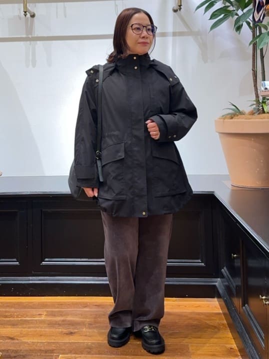 Asamiさんの「DRESSTERIOR｜アルパカブレンドVネックニット」を使ったコーディネート