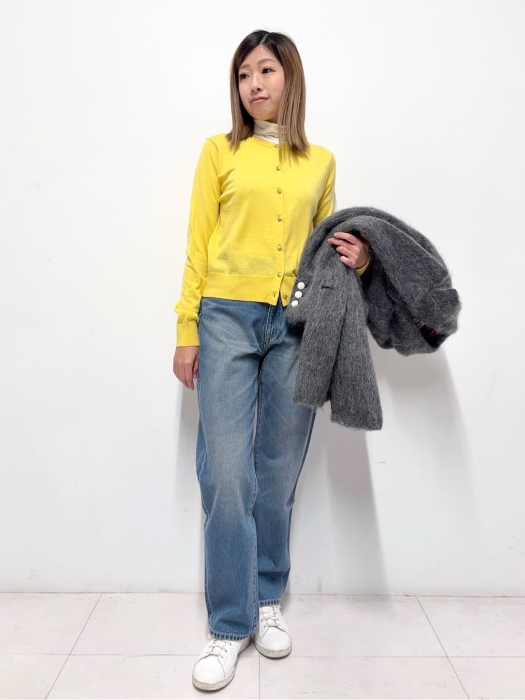 Nishijimaさんの「DRESSTERIOR｜【ウォッシャブル】テーパードコンフォートデニム」を使ったコーディネート