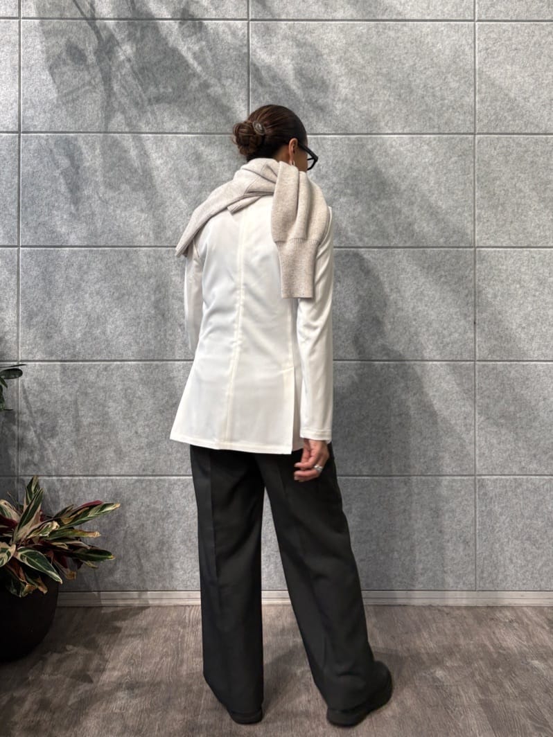 ibuさんの「CODE A｜zip form cardigan」を使ったコーディネート