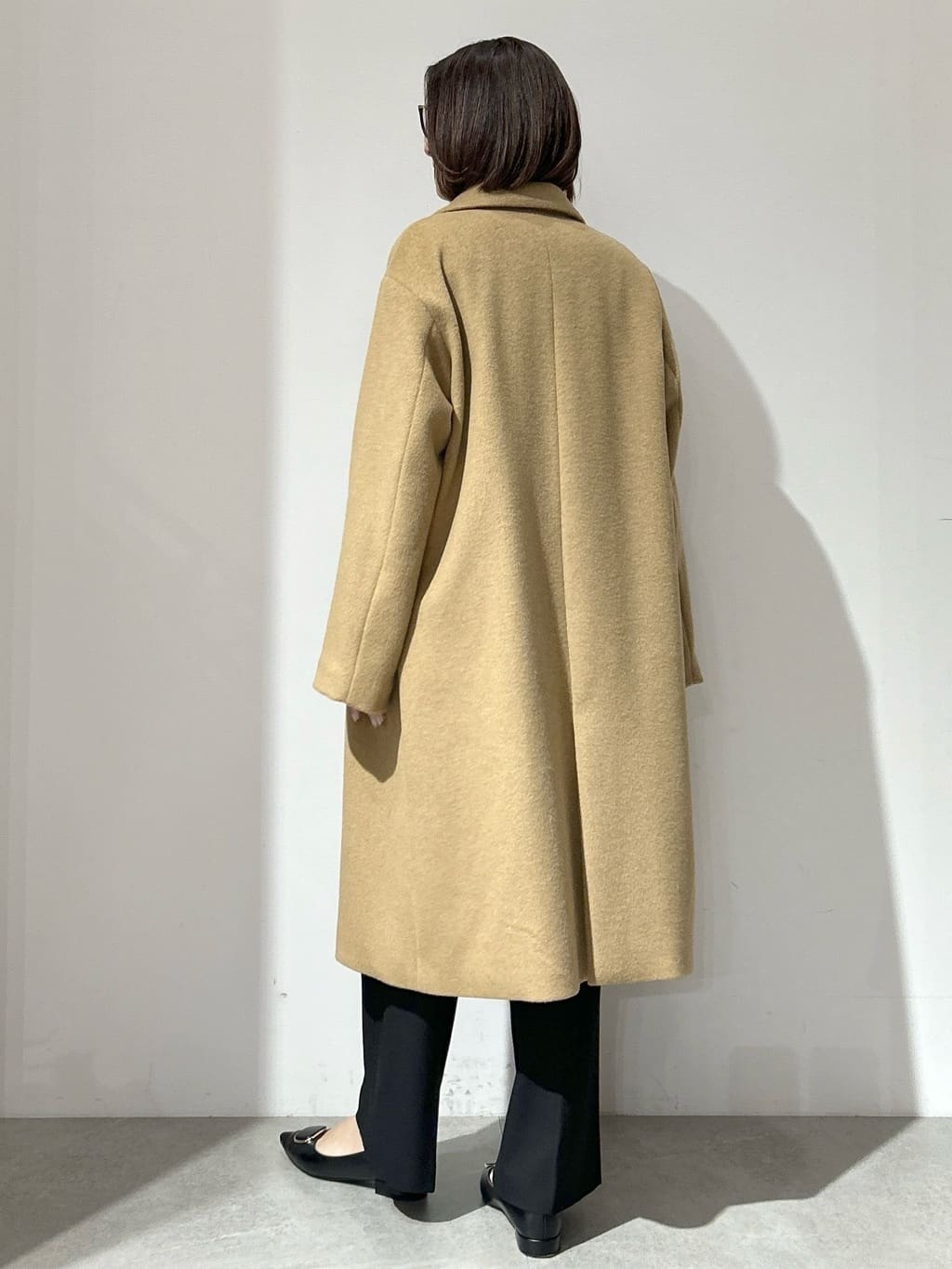 NAKAさんの「OPAQUE.CLIP｜カシミヤブレンドウールチェスターコート」を使ったコーディネート