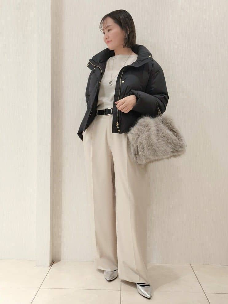 naokoさんの「UNTITLED｜【アンサンブル可/洗える】シルクウールカシミヤ ドルマンスリーブニット」を使ったコーディネート