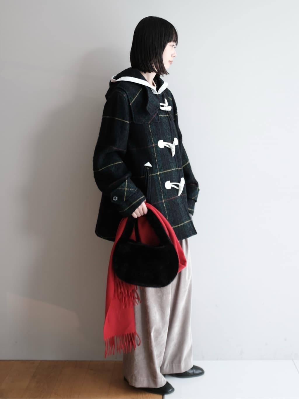 Kishimotoさんの「DRESSTERIOR｜ソフト別珍イージーパンツ」を使ったコーディネート