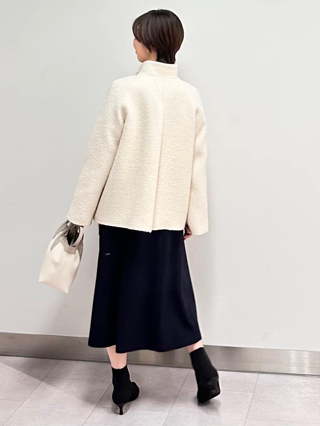 みなこさんの「UNTITLED｜【きれいめ/洗える】ラメ入りワイドボートネックニット」を使ったコーディネート