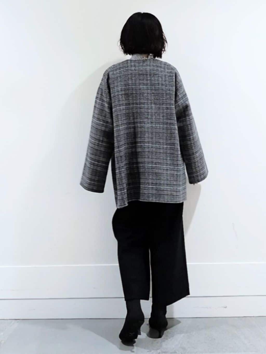 ミズタさんの「UNTITLED｜【ミディ丈/軽やか】セミラグランリバー コート」を使ったコーディネート