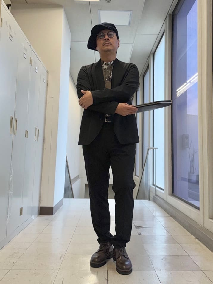 MAKOTO AIさんの「TAKEO KIKUCHI｜【ON／OFF兼用】CARREMANファブリック ノーカラージャケット」を使ったコーディネート