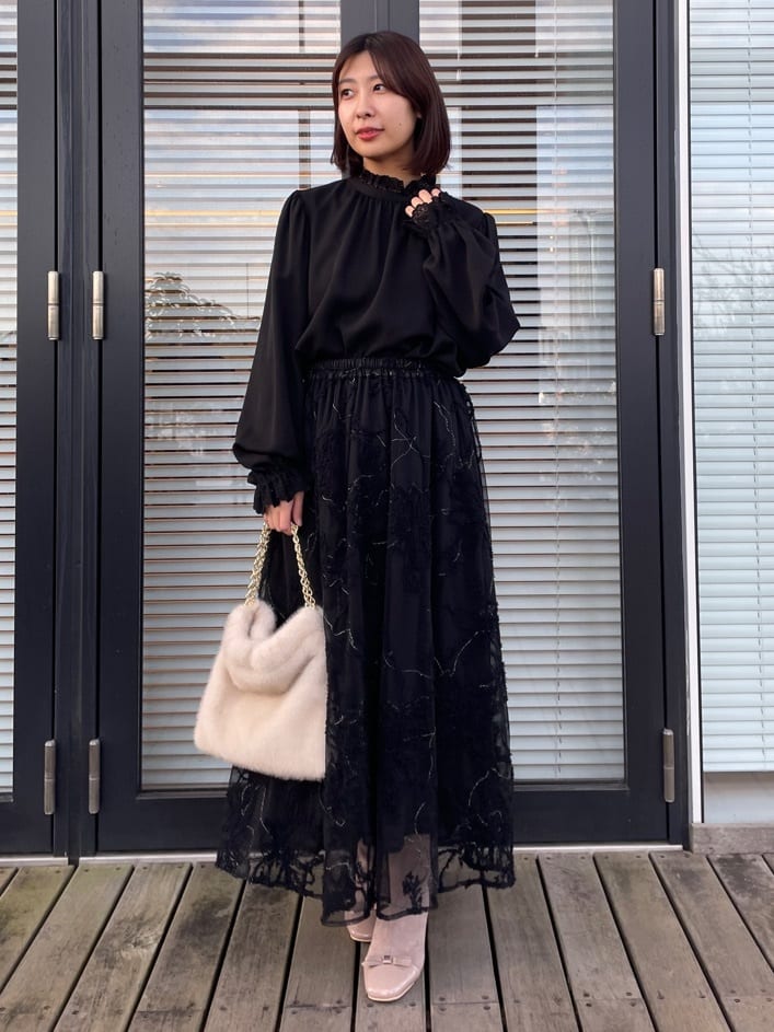abeさんの「Couture brooch｜【2WAY・ハレの日・通勤】エンブロレースブラウス」を使ったコーディネート
