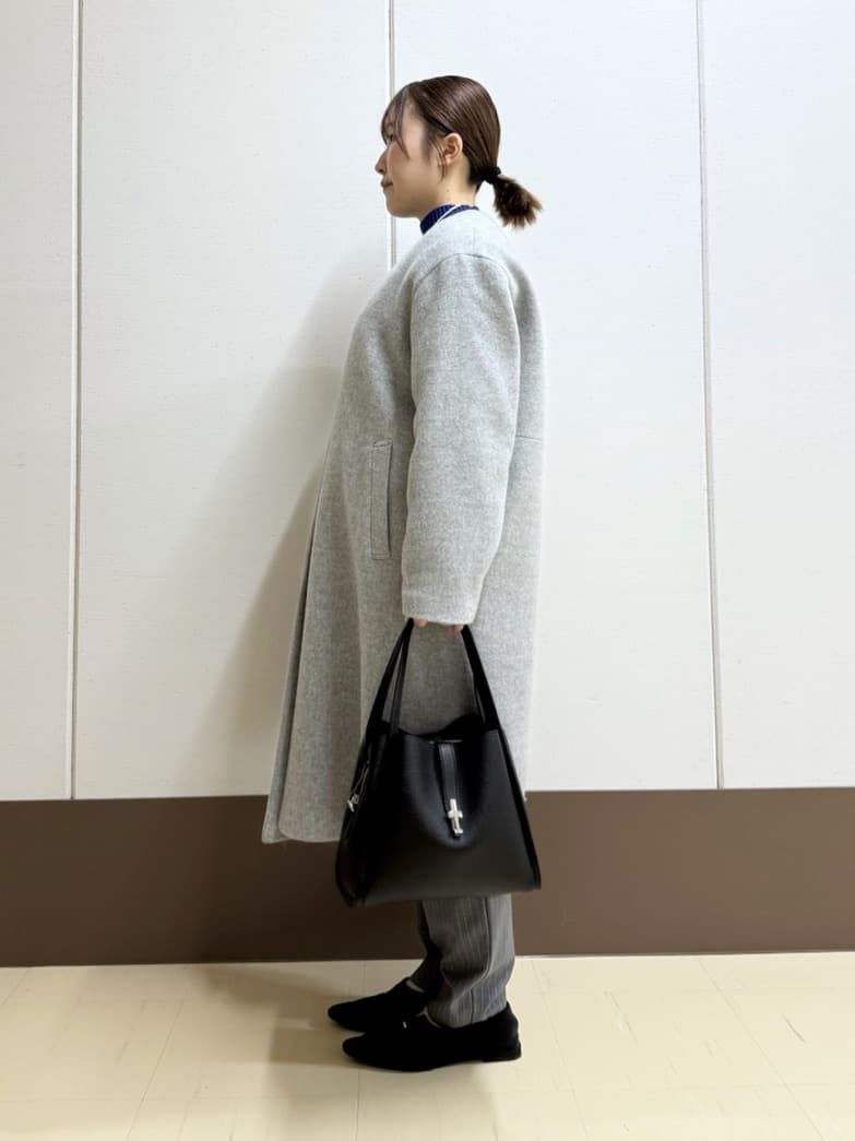 Rikoさんの「INDIVI｜【軽量／ウール混】ライトフォルム ロングコート」を使ったコーディネート