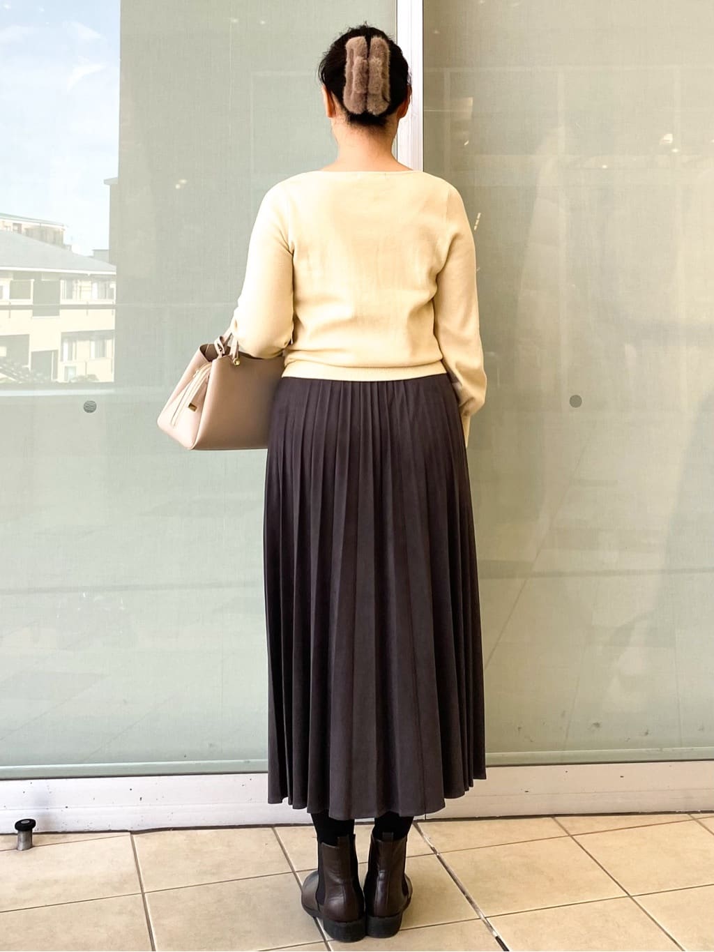 Jeanさんの「OPAQUE.CLIP｜ラメスカラップビジューデザインニット【洗濯機OK】《6col／S～LL》」を使ったコーディネート