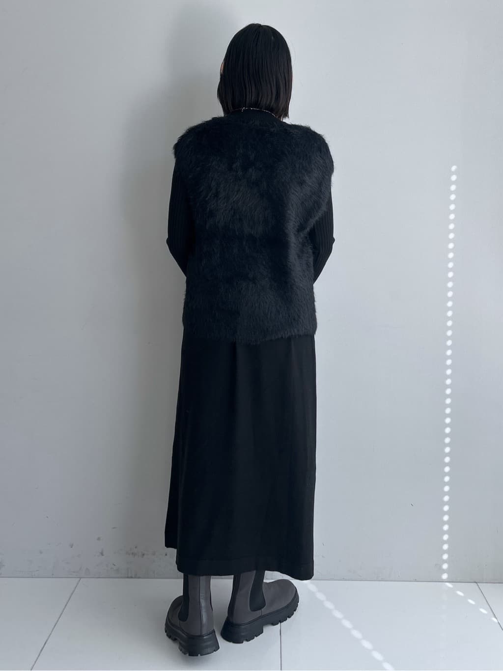 Hirokaさんの「Dessin｜【2点セット・洗える】シャギーベストニットワンピース」を使ったコーディネート