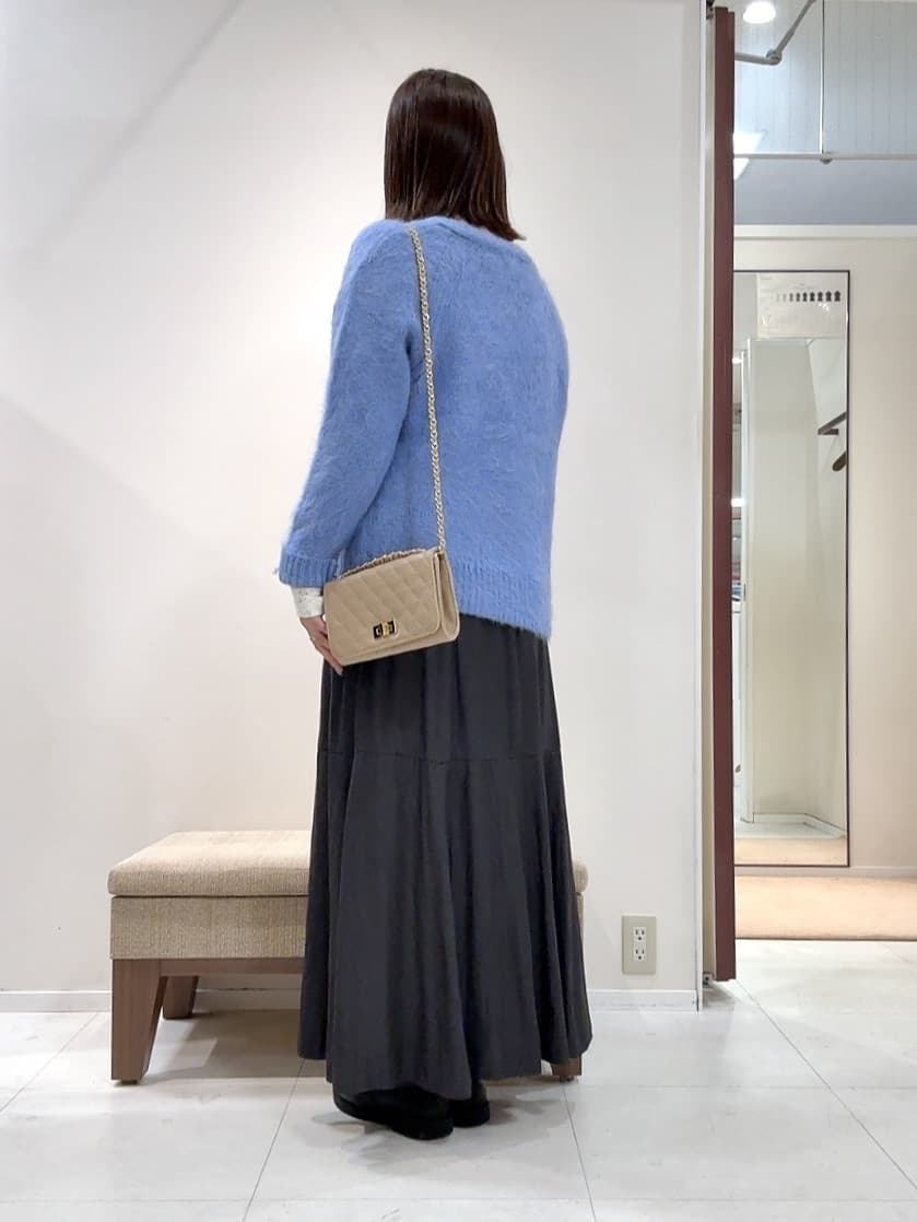 YUIさんの「UNTITLED｜【洗える/1枚で着映え】ソフト裾フレアスカート」を使ったコーディネート