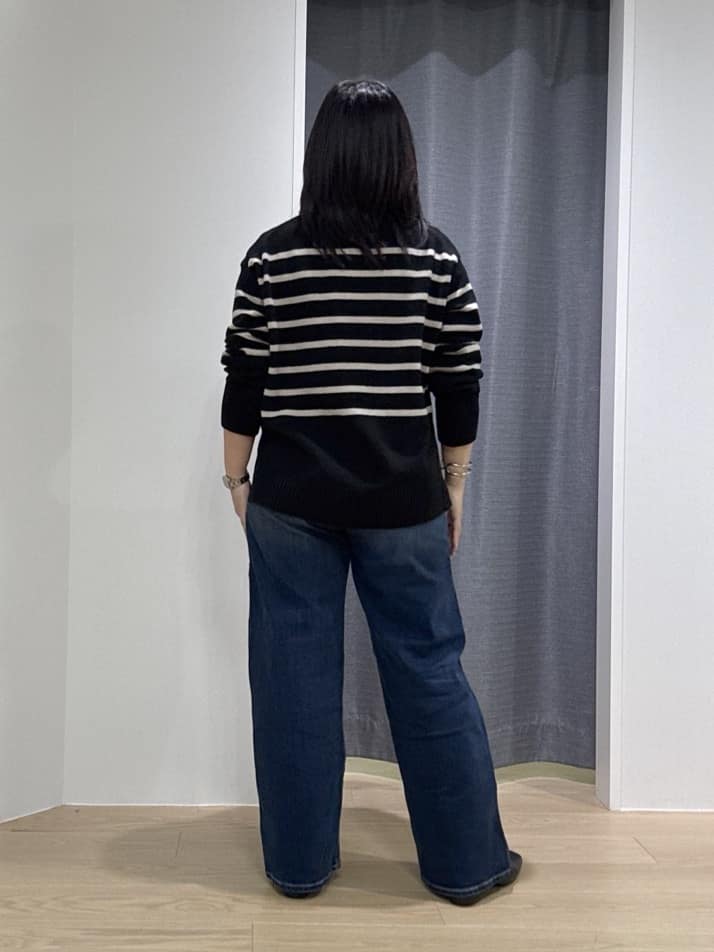 Akiさんの「INDIVI｜【カシミヤ混】ミドルゲージ ハイネックニット」を使ったコーディネート