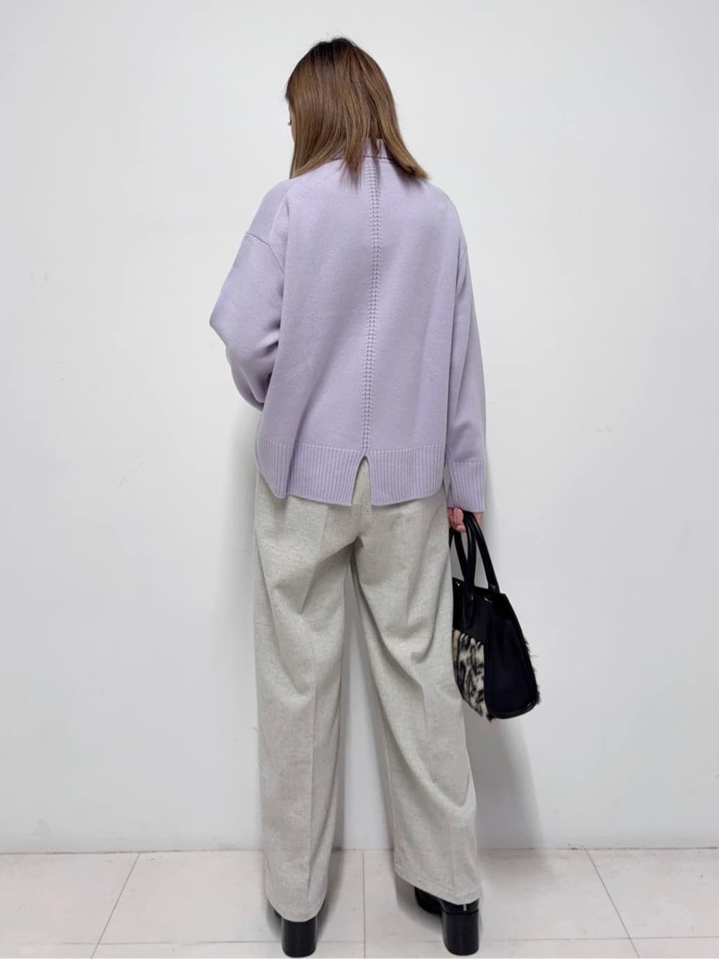 Nishijimaさんの「DRESSTERIOR｜◆フェイクファーコンビリサイクルレザートートバッグ」を使ったコーディネート