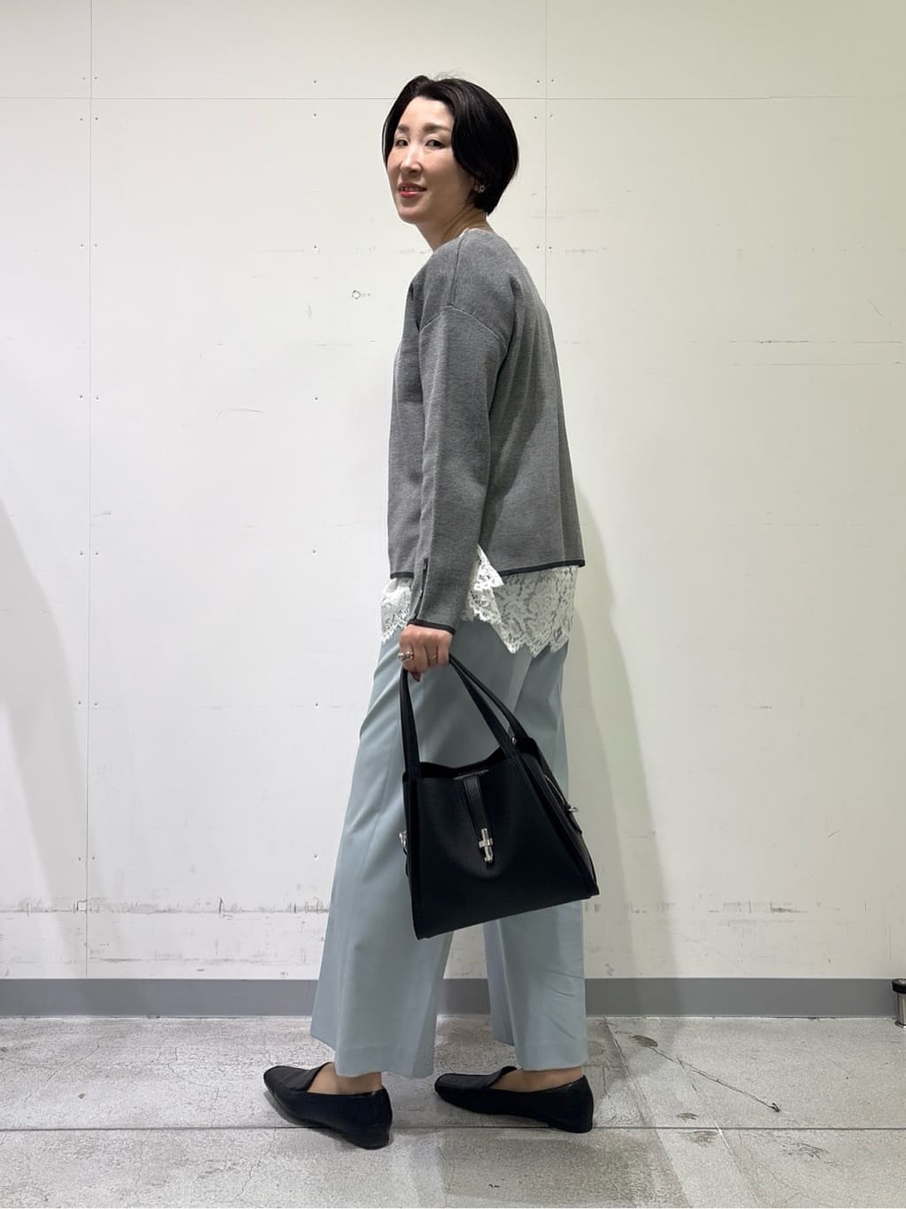 yuriさんの「INDIVI｜【新作褒められパンツ】快温ワイドパンツ」を使ったコーディネート