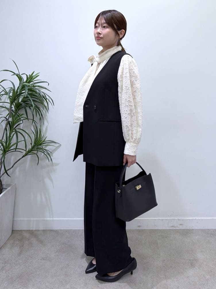 kanaさんの「UNTITLED｜【セレモニー/洗える/シアー】カットジャカード ボウタイブラウス」を使ったコーディネート