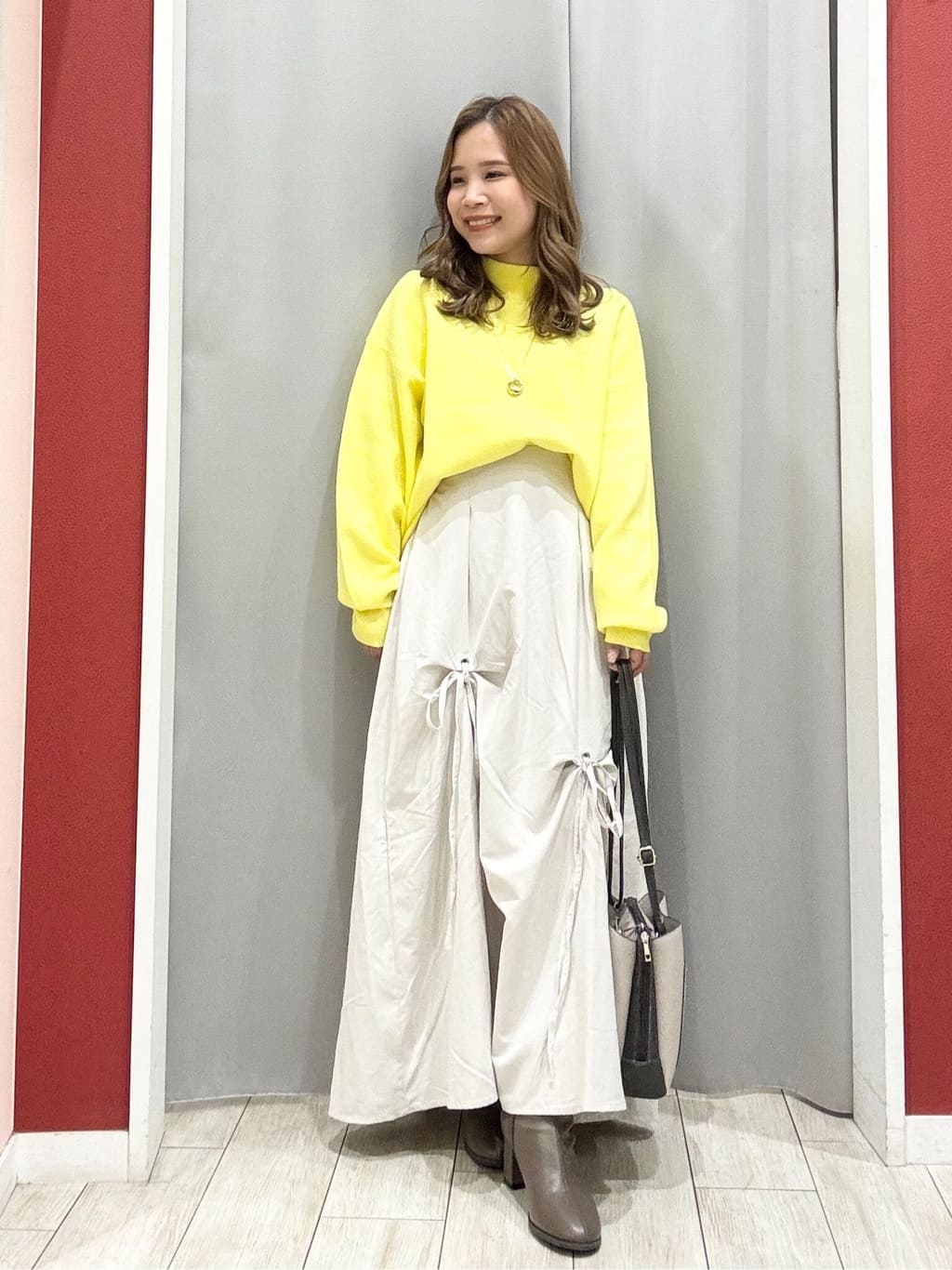 shioさんの「SHOO･LA･RUE｜【撥水/あったか】たっぷり着られる 中綿モンスターショートコート」を使ったコーディネート