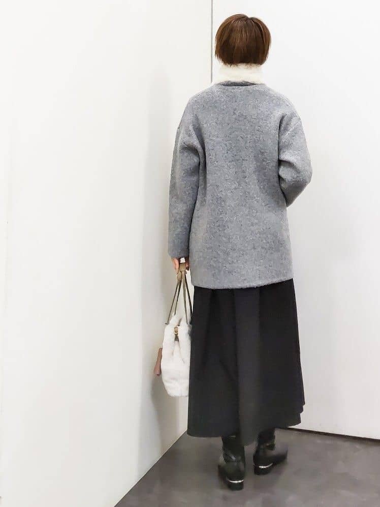 やまちゃんさんの「grove｜軽やかに着流す　ブークレニットコーディガン」を使ったコーディネート
