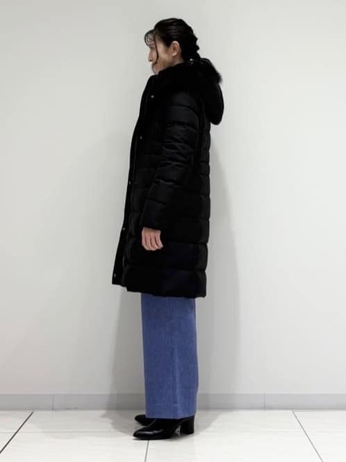 kayoさんの「INDIVI｜【名品／撥水／抗菌防臭】ロング丈リサイクルダウンコート」を使ったコーディネート