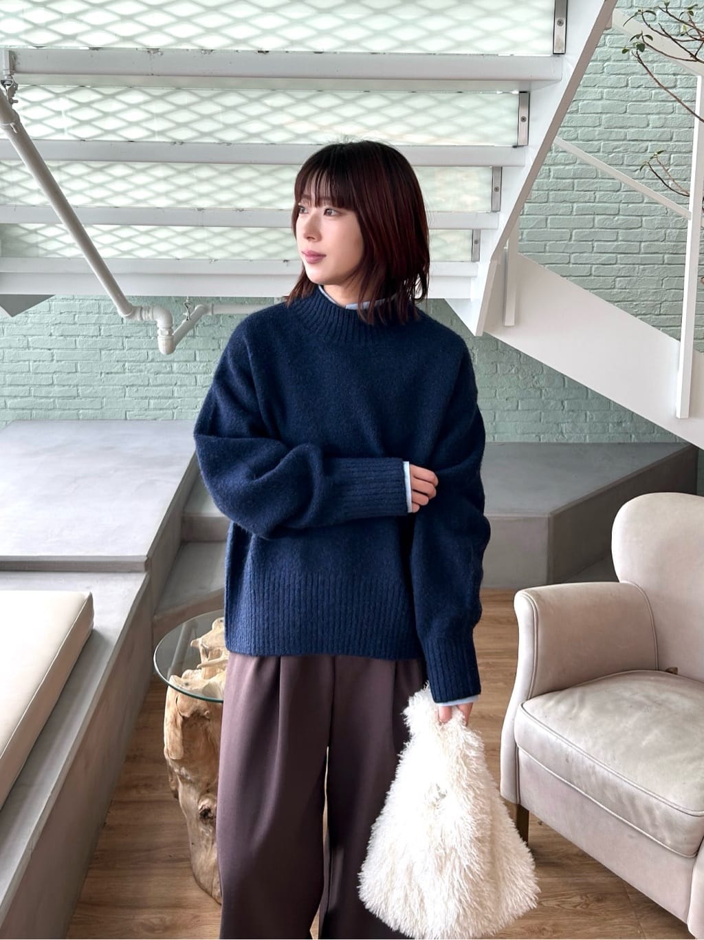 RINAさんの「OPAQUE.CLIP｜ポケット刺繍レギュラーカラーシャツ【洗濯機OK】」を使ったコーディネート