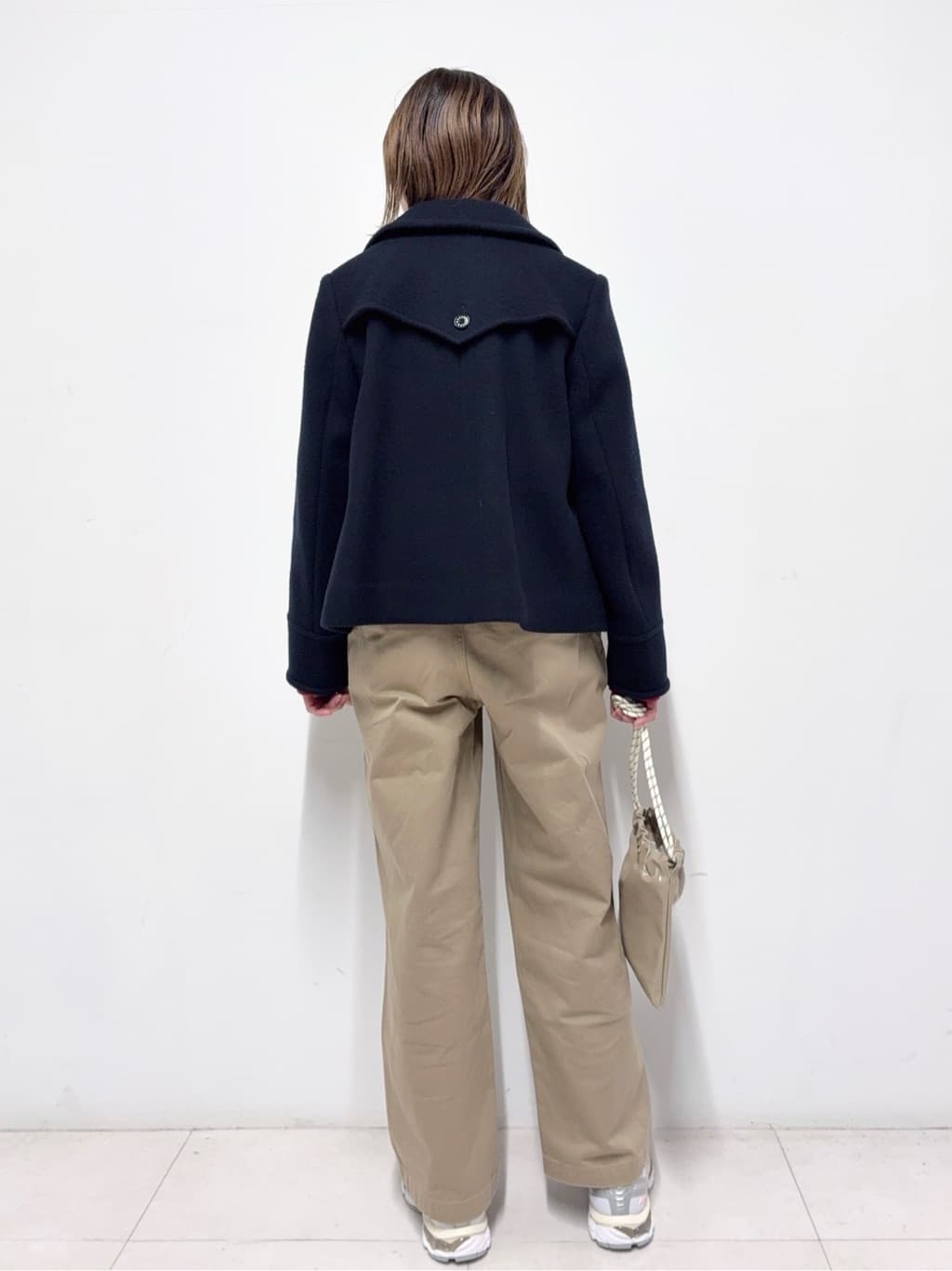 Nishijimaさんの「DRESSTERIOR｜Americana（アメリカーナ）&times;TEMBEA PVCコーティング巾着」を使ったコーディネート