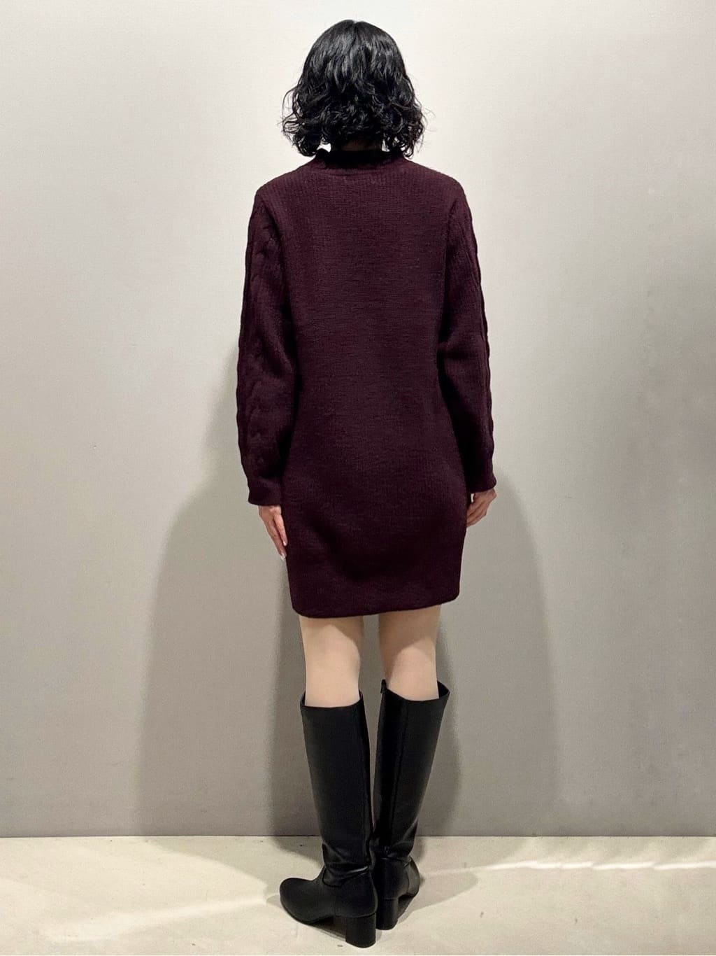 naoさんの「OPAQUE.CLIP｜ウール混ケーブルスリーブミニワンピース【洗濯機OK】」を使ったコーディネート