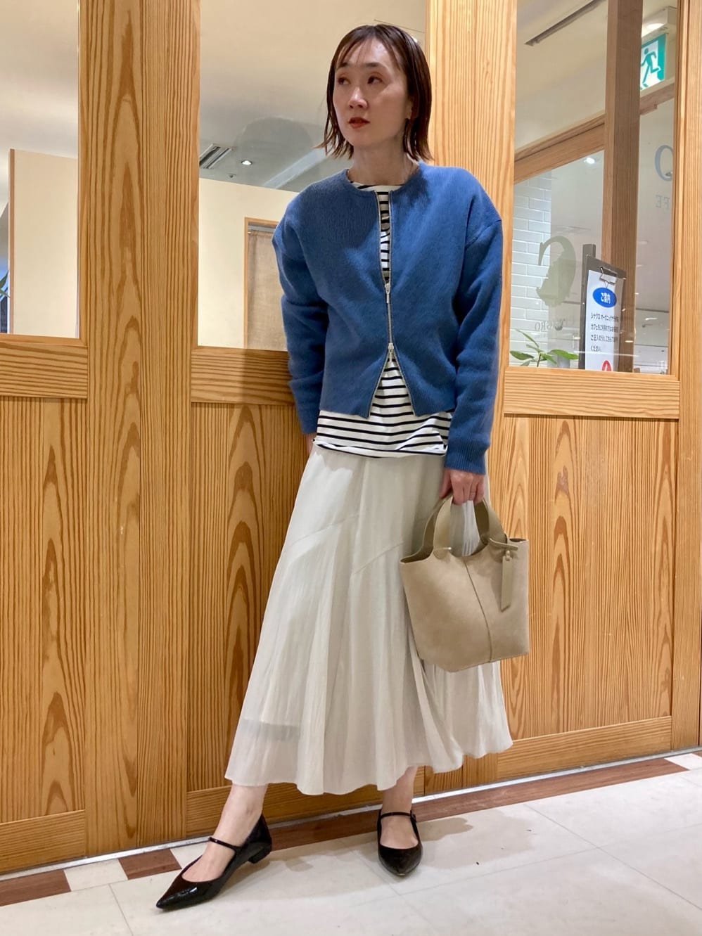 ゆうさんの「UNTITLED｜【ゆったりサイズ／着丈短め】ジップニットカーディガン」を使ったコーディネート