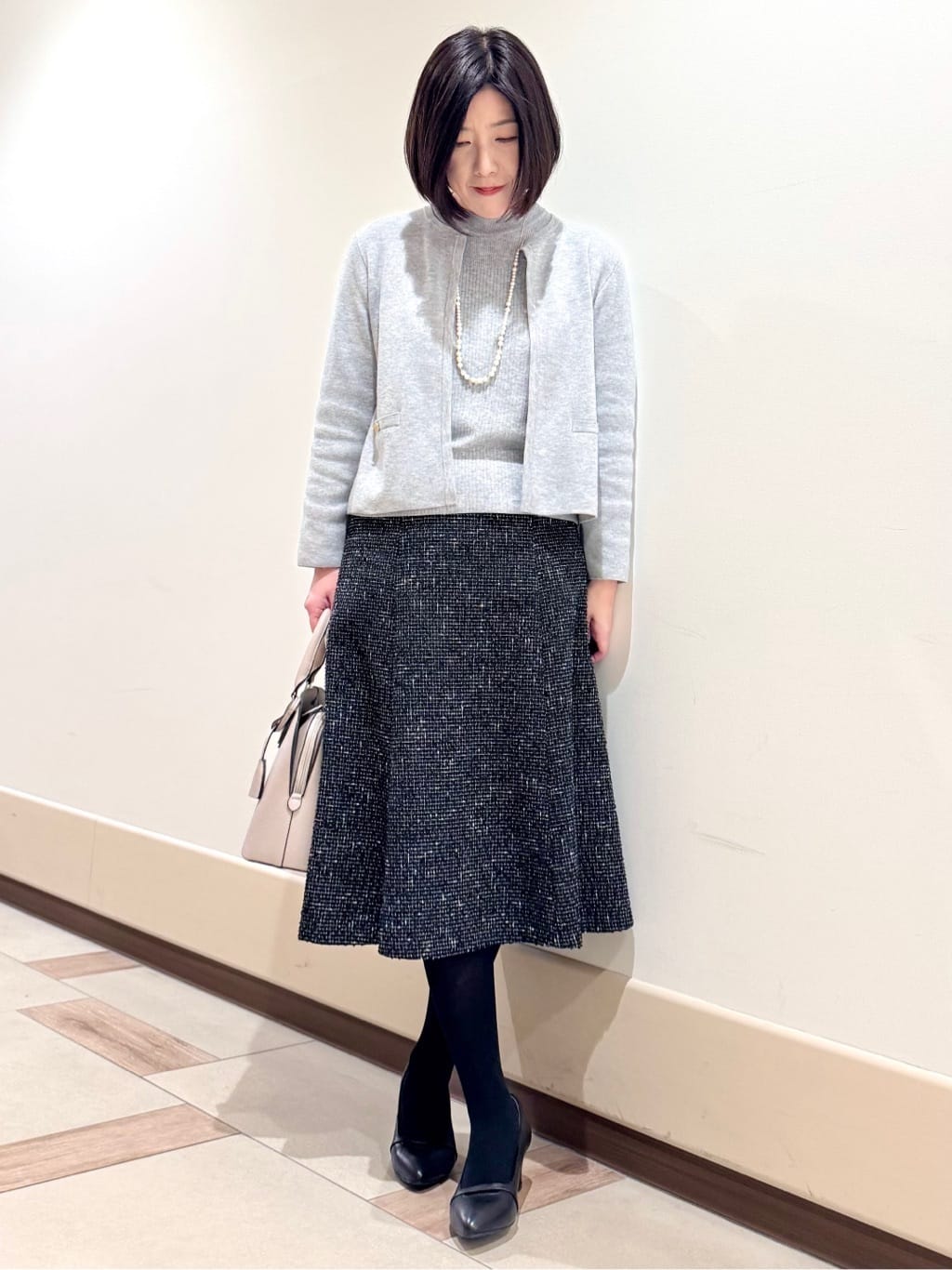 kaeさんの「Reflect｜【選べる5色／アンサンブル可】クルーネックカーディガン」を使ったコーディネート