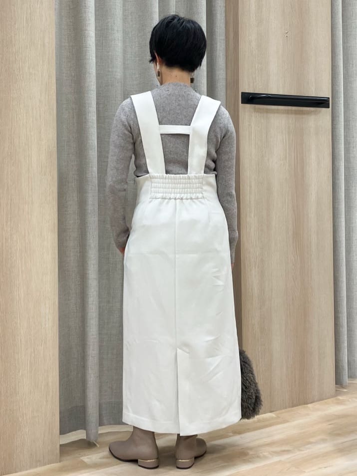 Keiさんの「grove｜【ウエストゴム】美シルエットなハイウエストサス付きスカート」を使ったコーディネート