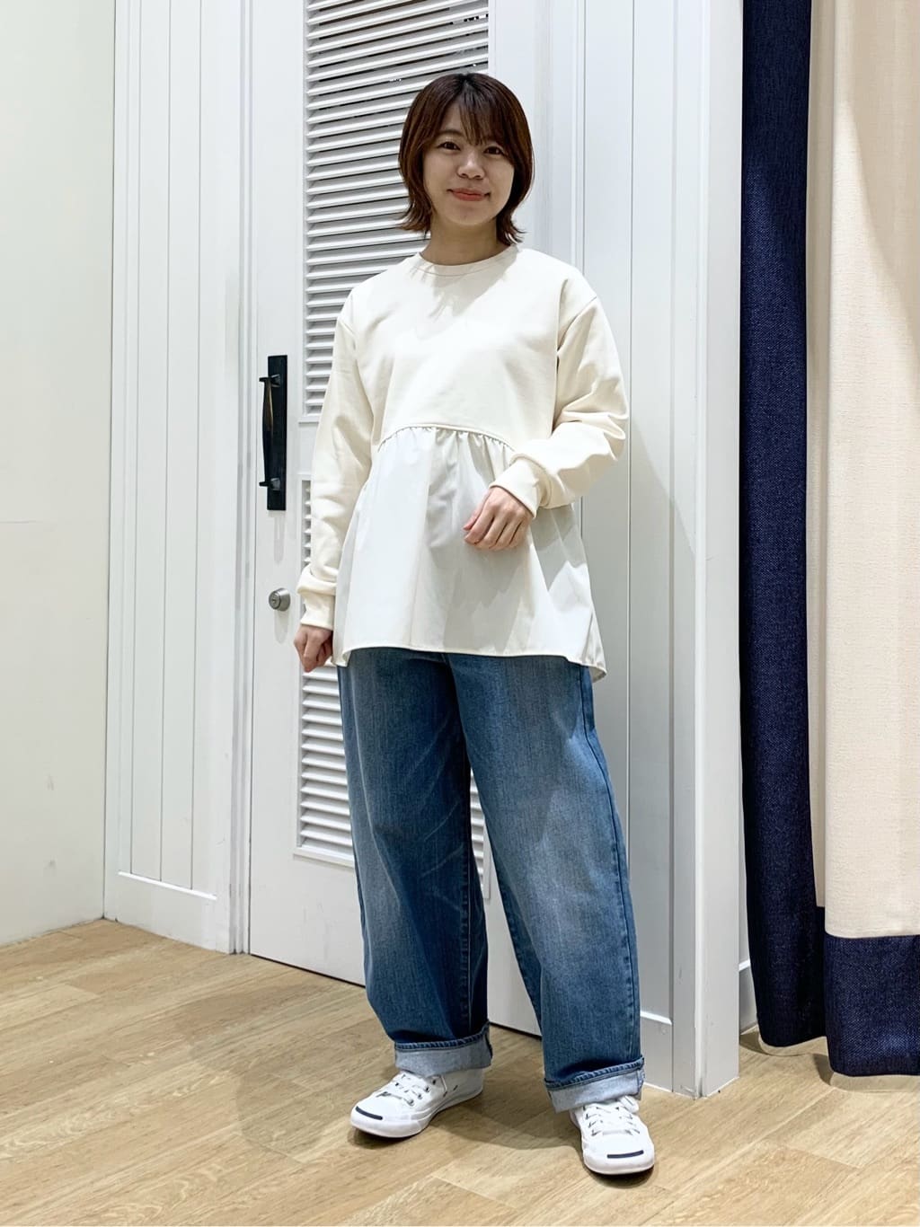 IMARIさんの「Dessin｜【体型カバー/洗える】ペプラムスウェット」を使ったコーディネート