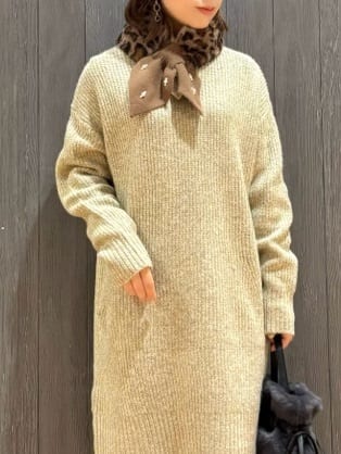 meiさんの「SHOO･LA･RUE｜【洗濯機可/S-LL/体型カバー】女性らしい美シルエット チュニックニットワンピース」を使ったコーディネート