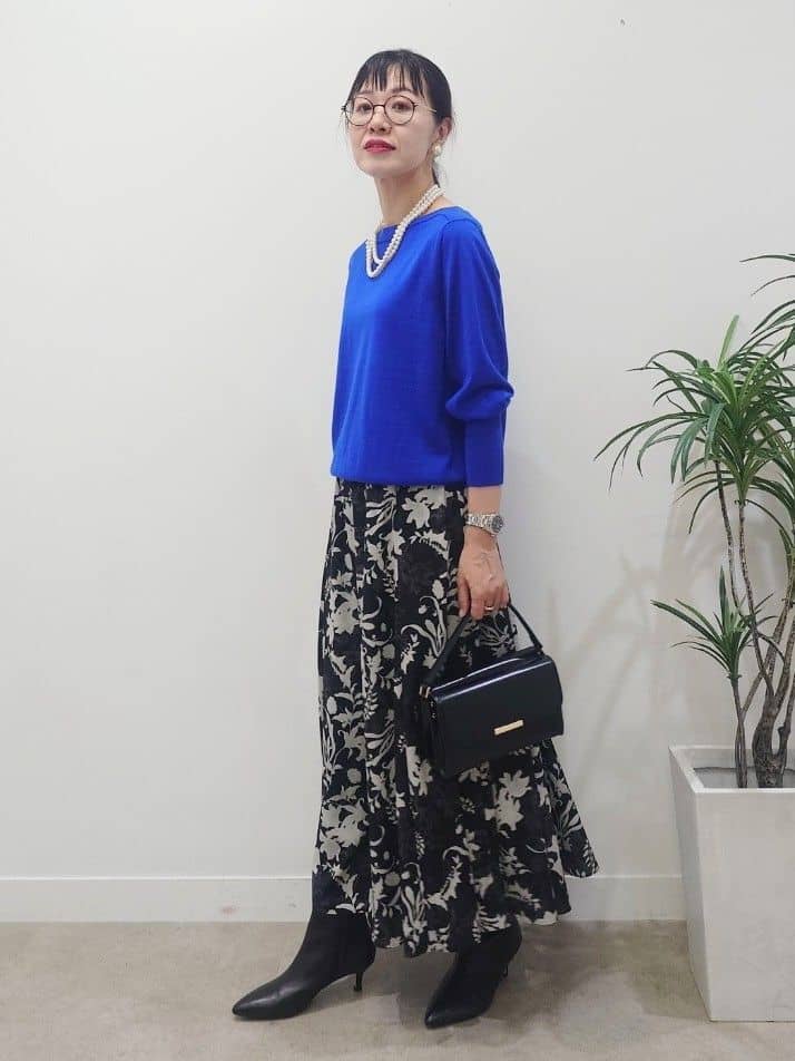 MUTSUKOさんの「UNTITLED｜【アンサンブル可/洗える】シルクウールカシミヤ ドルマンスリーブニット」を使ったコーディネート