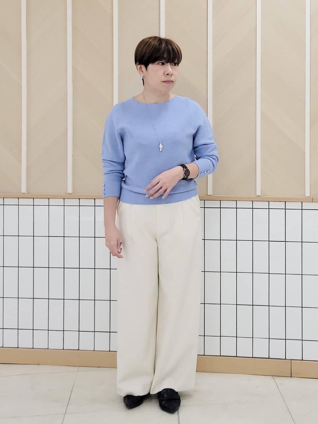 tomoさんの「COUP DE CHANCE｜【手洗い可／日本製】タックワイドパンツ」を使ったコーディネート
