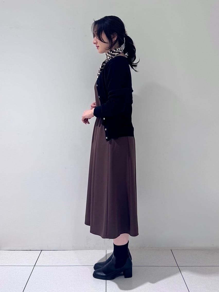 そんさんの「INDIVI｜【洗える】ハイゲージニットカーディガン」を使ったコーディネート