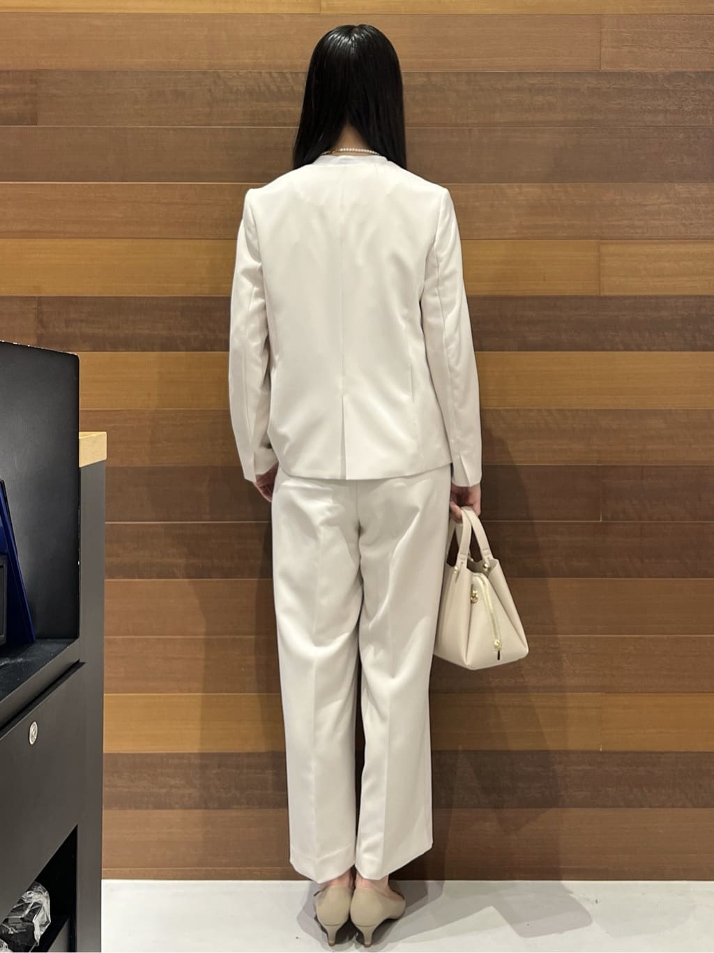 さやさんの「OPAQUE.CLIP｜《通勤／セットアップ対応》 Vネックジャケット／ダブルクロス【洗濯機OK】」を使ったコーディネート