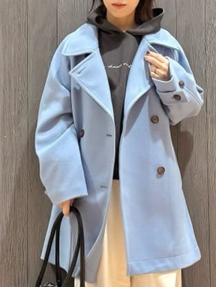 meiさんの「SHOO･LA･RUE｜【セットアップ可/S-LL/なめらかタッチ】選べる3柄 ロゴ入りプルパーカ」を使ったコーディネート