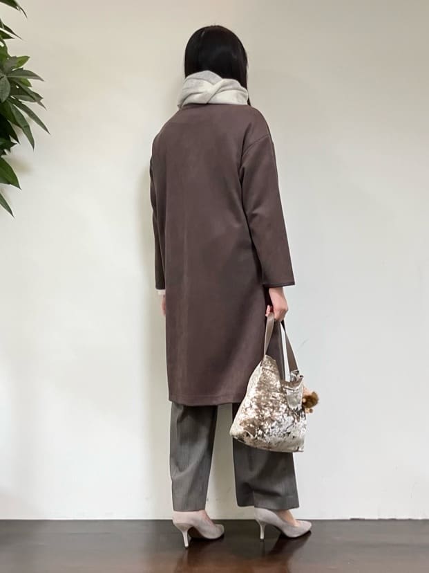 カレンさんの「UNTITLED｜【重ね着もおすすめ/洗える】ウールカシミヤ クルーネックニット」を使ったコーディネート
